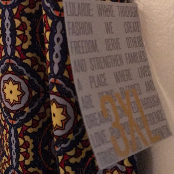 LuLaRoe Classic T NWT - Picture 4 of 8